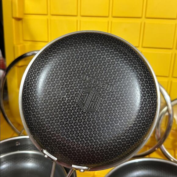 HEXCLAD 7-Piece Nonstick Stainless Steel Frying Pan Set 8 10 12- Lids Wok $600 - Picture 11 of 11
